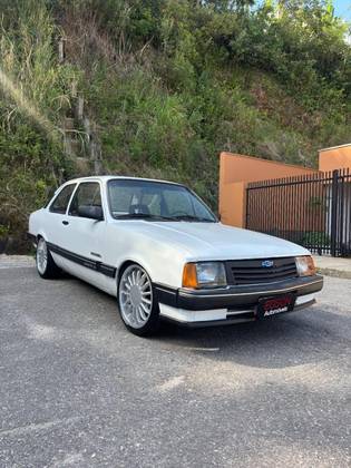 CHEVROLET CHEVETTE 1.6 L 8V GASOLINA 2P MANUAL
